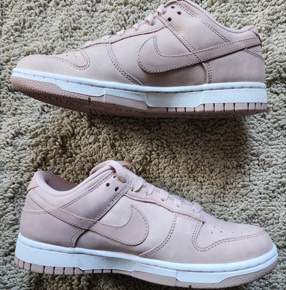 Wmns Nike Dunk Premium Low Soft Pink Brand New Sz 8 - Picture 3 of 10